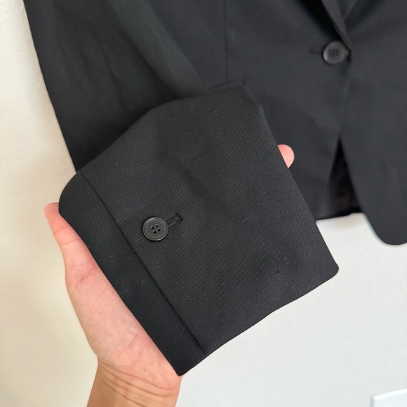 H&M Black Single Button Blazer Size Medium Workwear Career Preppy Capsule Office - Picture 5 of 9